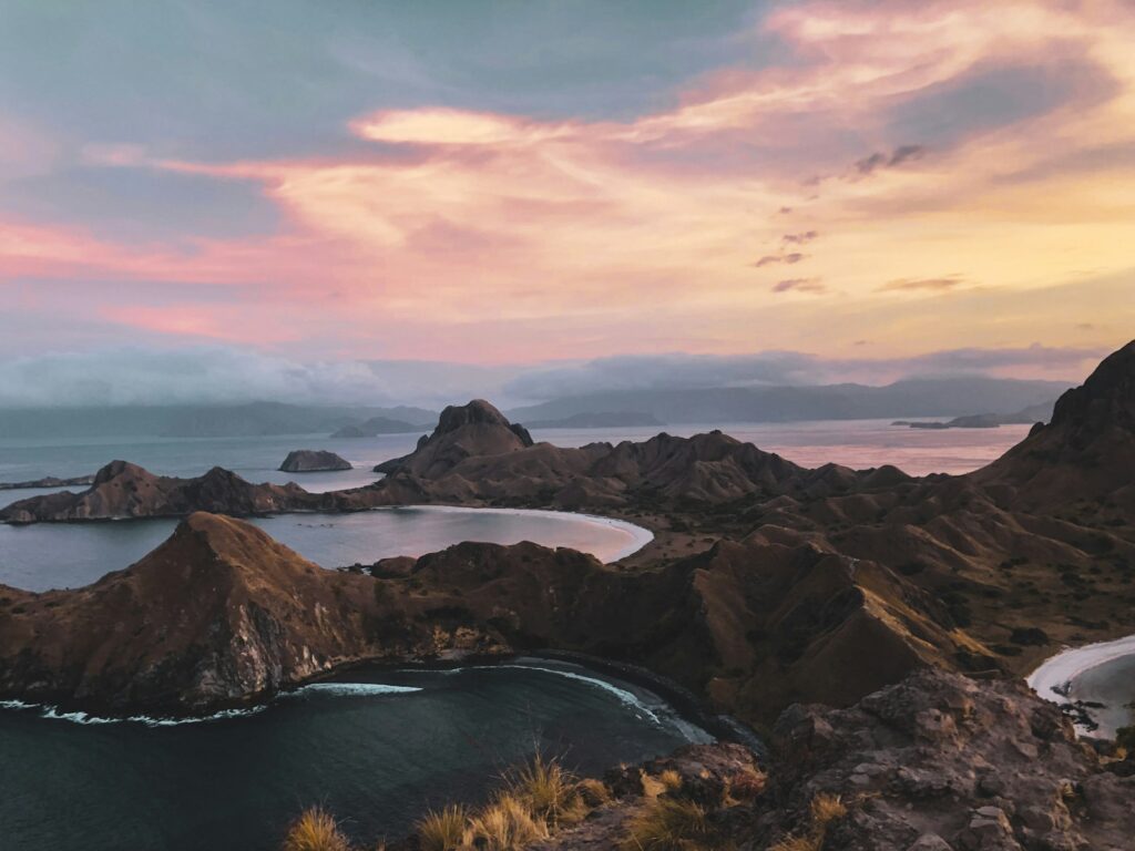The Cheapest Komodo Island Day Trip: Where the Floor Really Is