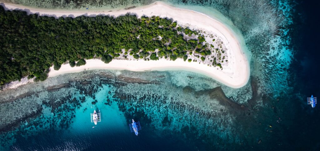 Taka Makassar Sandbar: The Stop That Depends on the Tide